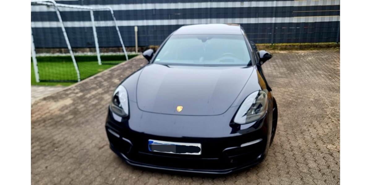 Porsche Panamera 27.500 km 84.900 &euro; Mühlacker 75417