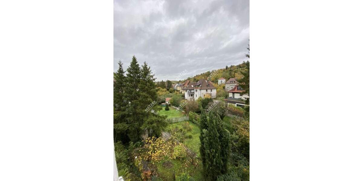 Zimmer Stuttgart Obertürkheim - 4 Zimmer, 115 m&sup2;, 1.380&euro; | Angebot:25726385