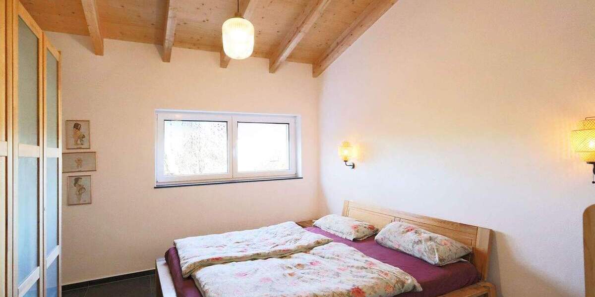 Einfamilienhaus Tiefenbronn Lehningen - 8 Zimmer, 266 m&sup2;, 795.000&euro; | Angebot:25771592