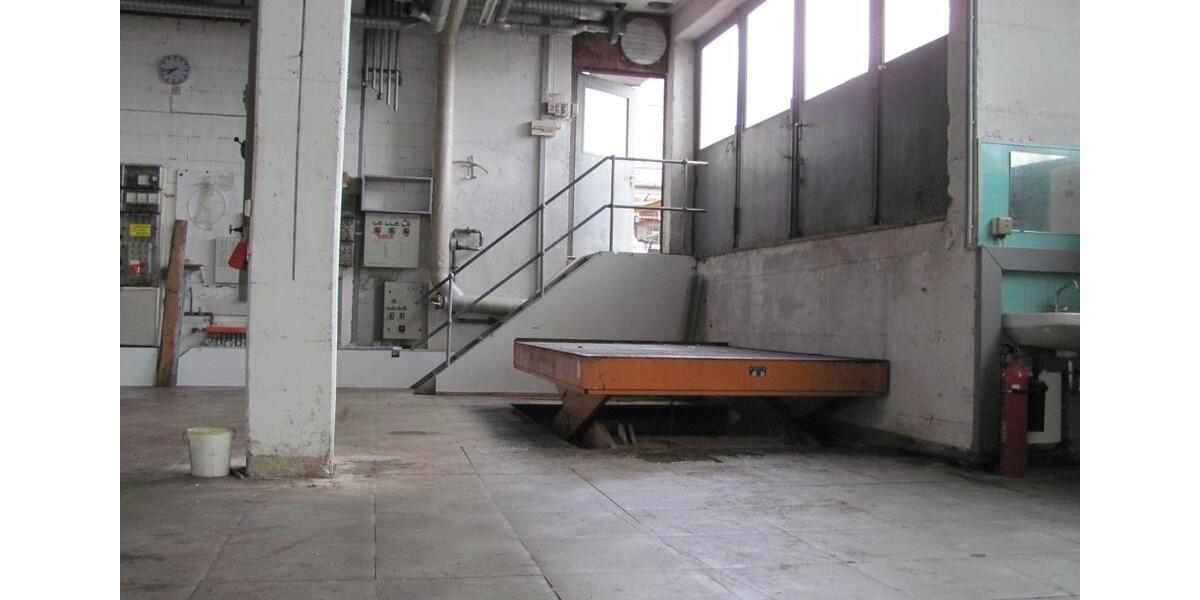 Gewerbeobjekt Stuttgart Zuffenhausen - 1.078&euro; | Angebot:24375699