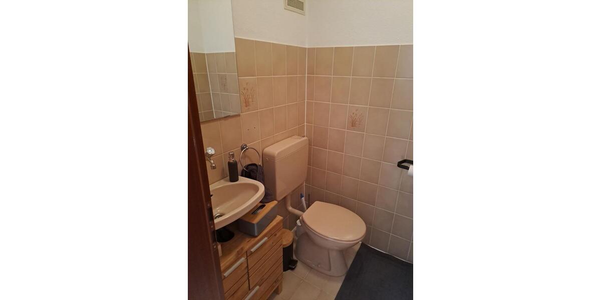 Etagenwohnung Freiberg am Neckar - 3 Zimmer, 95 m&sup2;, 1.150&euro; | Angebot:27544833