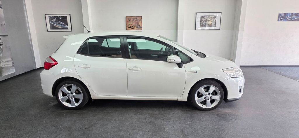 Toyota Auris 180.000 km 6.900 &euro; Asperg/Ludwigsburg bei Stuttgart 71679
