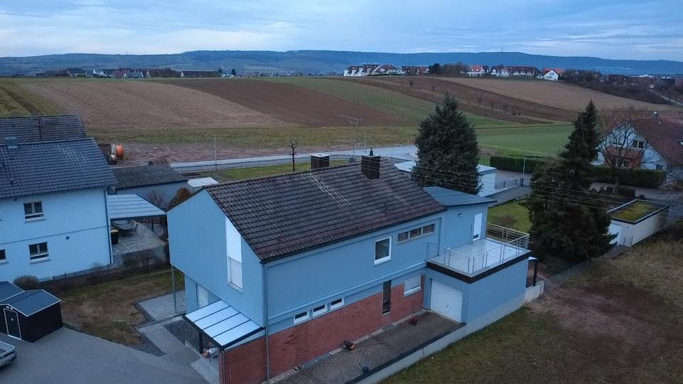 Erdgeschoßwohnung Brackenheim - 4 Zimmer, 100 m&sup2;, 1.350&euro; | Angebot:25418138