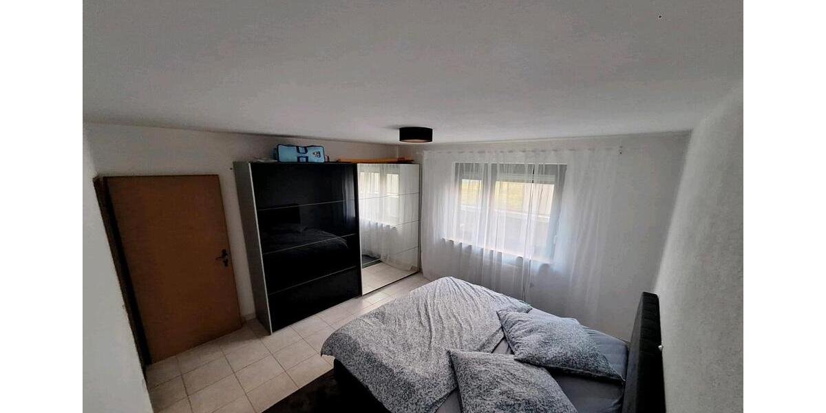 Erdgeschoßwohnung Ditzingen - 3 Zimmer, 79 m&sup2;, 1.200&euro; | Angebot:25760624