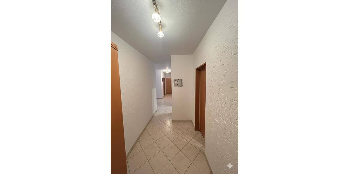 Etagenwohnung Wendlingen am Neckar - 4.5 Zimmer, 104 m&sup2;, 398.000&euro; | Angebot:27195194