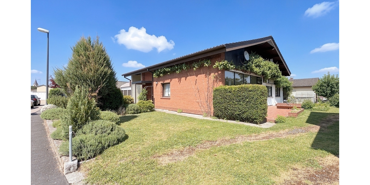 Freistehendes Haus mit Wärmepumpe in ruhiger, gehobener Lage von Lienzingen - Einfamilienhaus Mühlacker | Angebot:26505661