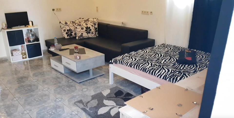 Erdgeschoßwohnung Weinstadt - 1 Zimmer, 30 m&sup2;, 690&euro; | Angebot:26256410