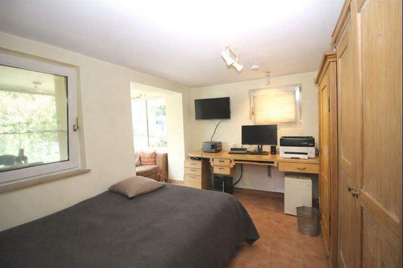 Mehrfamilienhaus, Wohnhaus Stuttgart Untertürkheim - 1 Zimmer, 212 m&sup2;, 1.330.000&euro; | Angebot:26189922