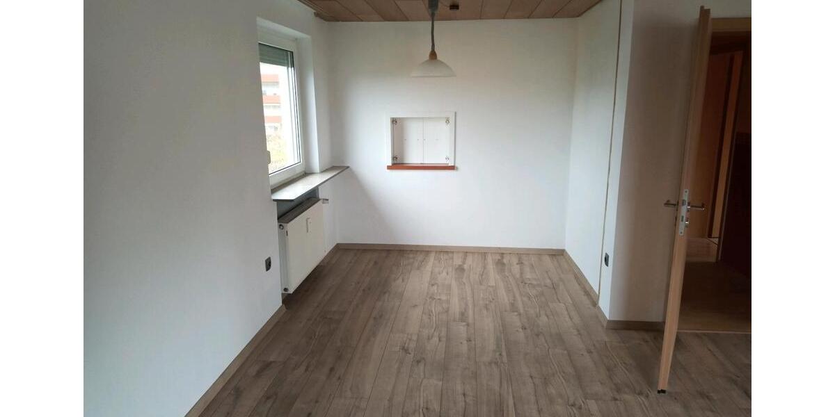 Etagenwohnung Illingen - 4 Zimmer, 104 m&sup2;, 320.000&euro; | Angebot:25063331