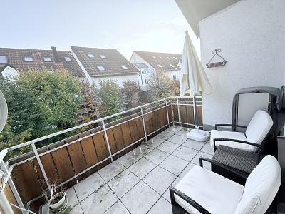 LICHTDURCHFLUTET UND RUHIG WOHNEN MIT CHARME - Dachgeschoßwohnung Leingarten | Angebot:25743452