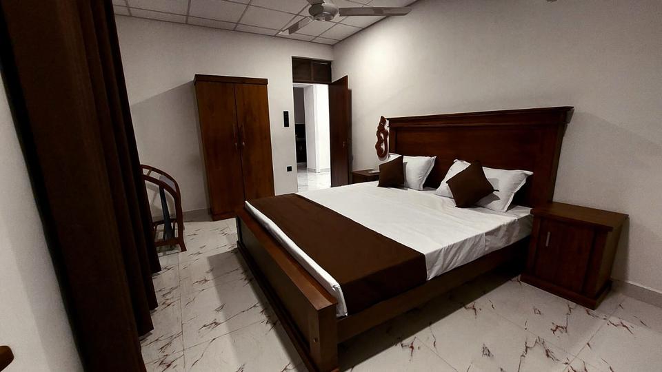 Erdgeschoßwohnung Leonberg - 3 Zimmer, 110 m&sup2;, 35&euro; | Angebot:25919112