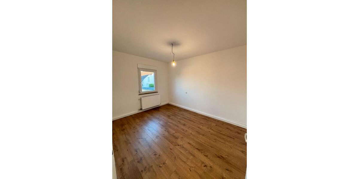 Gewerbeobjekt Illingen - 3 Zimmer, 1 m&sup2;, 250&euro; | Angebot:26165693