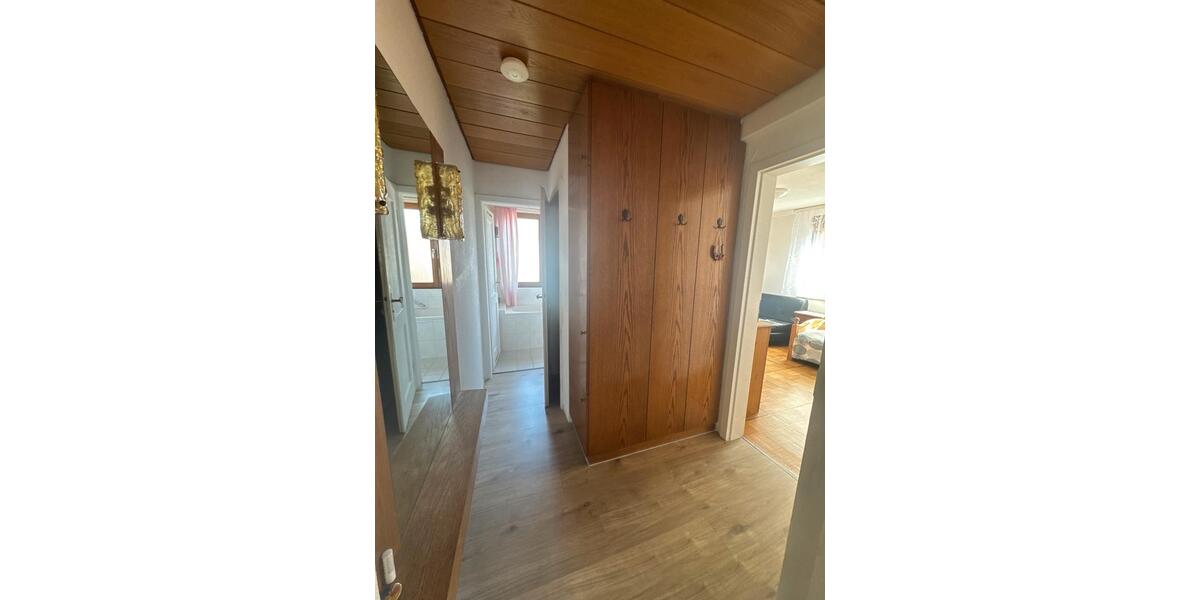 Erdgeschoßwohnung Stuttgart Mühlhausen - 3 Zimmer, 75 m&sup2;, 1.500&euro; | Angebot:25842311