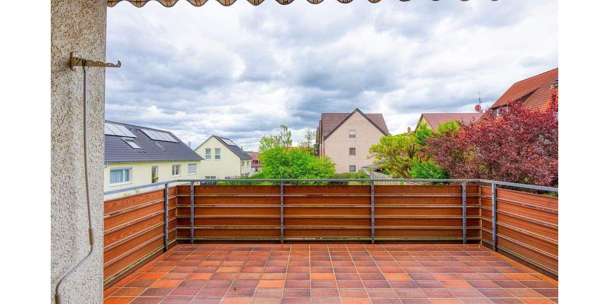 Etagenwohnung Stuttgart Stammheim - 4 Zimmer, 98 m&sup2;, 400.000&euro; | Angebot:25671005