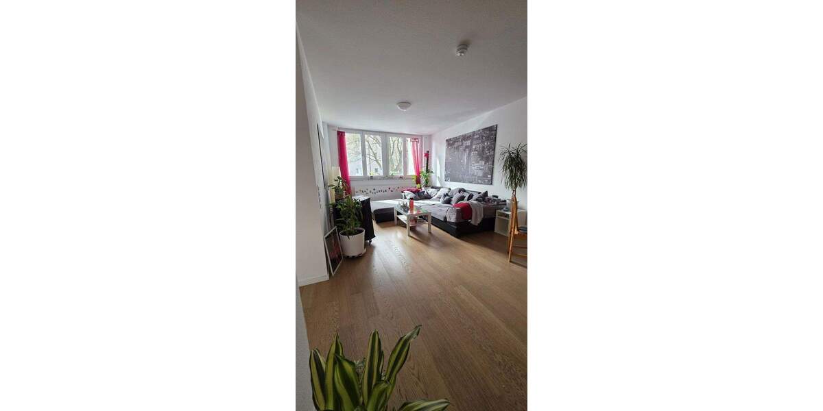 Etagenwohnung Sindelfingen Mitte - 9 Zimmer, 242 m&sup2;, 695.000&euro; | Angebot:25823345
