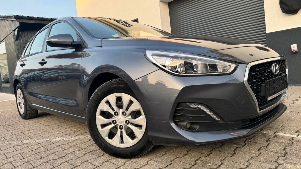 Hyundai i30 150.000 km 9.500 &euro; Stuttgart 70563