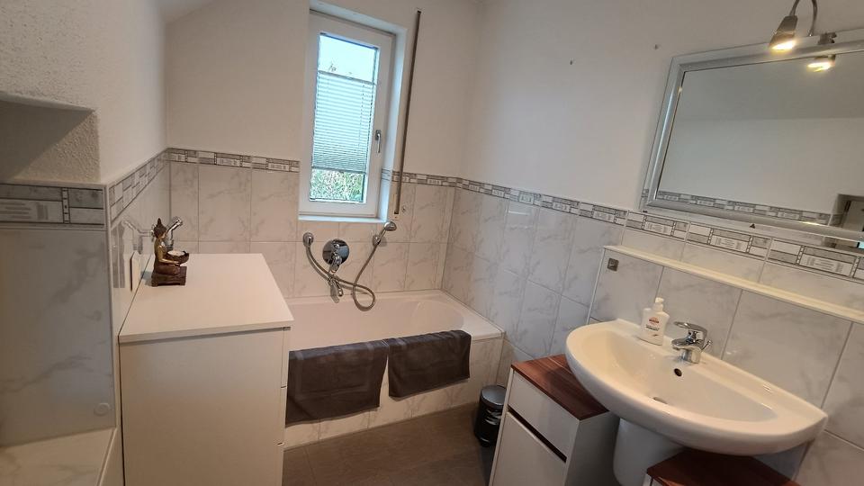 Erdgeschoßwohnung Markgröningen - 2.5 Zimmer, 85 m&sup2;, 1.500&euro; | Angebot:26124259