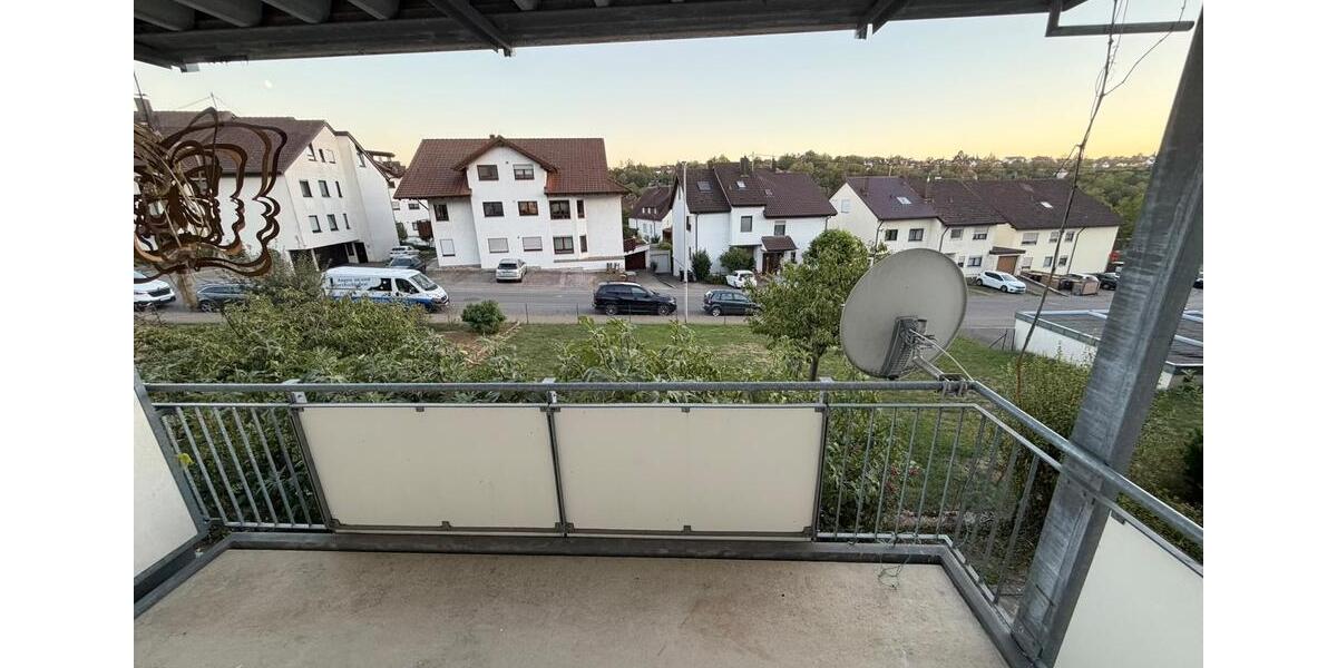 Etagenwohnung Backnang - 3 Zimmer, 65 m&sup2;, 1.300&euro; | Angebot:27569574