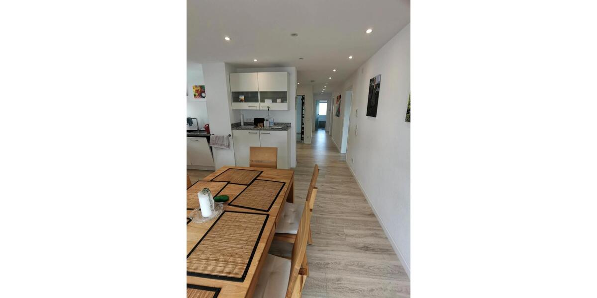 Etagenwohnung Böblingen Dagersheim - 4 Zimmer, 125 m&sup2;, 1.600&euro; | Angebot:27539441