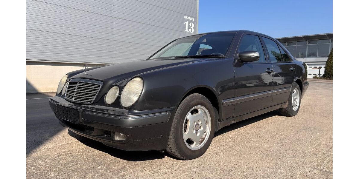 Mercedes-Benz E 200 189.177 km 2.900 &euro; Ilsfeld 74360