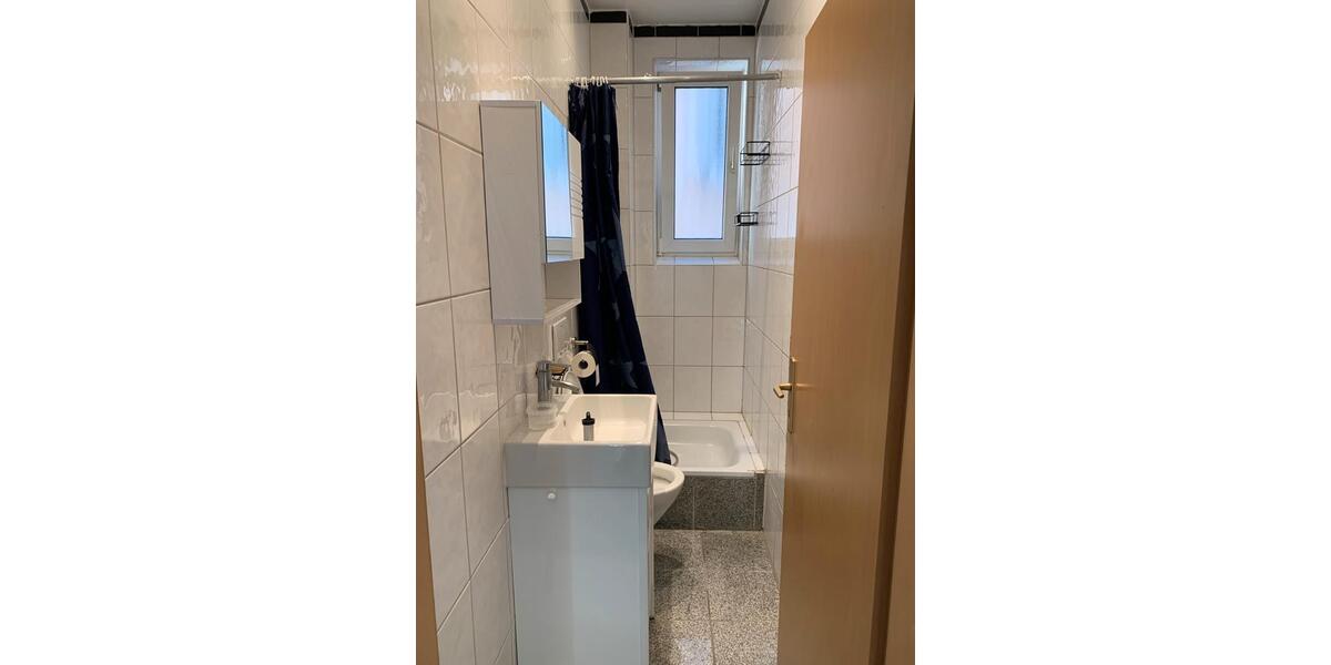 Etagenwohnung Stuttgart Bad Cannstatt - 3 Zimmer, 65 m&sup2;, 1.050&euro; | Angebot:25765749
