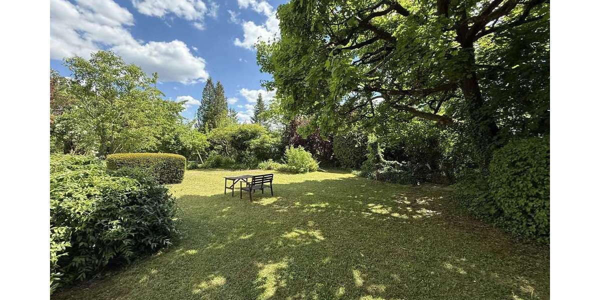 Einfamilienhaus Leonberg - 20 Zimmer, 388 m&sup2;, 1.035.000&euro; | Angebot:20613828