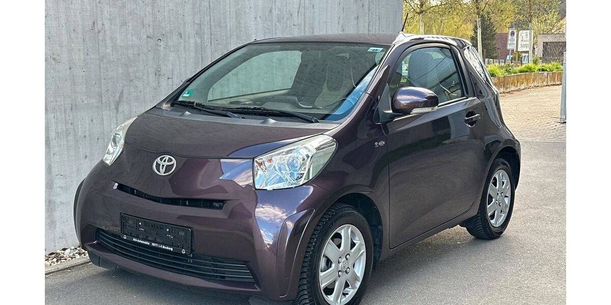 Toyota IQ 99.000 km 5.990 &euro; Leinfelden-Echterdingen (Musberg) 70771