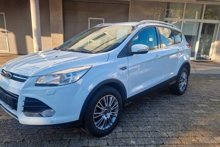Ford Kuga 110.000 km 6.900 &euro; Ludwigsburg 71634