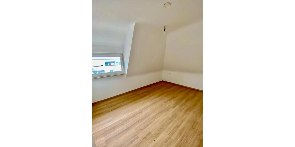 Erdgeschoßwohnung Stuttgart Stuttgart-Ost - 3.5 Zimmer, 64 m&sup2;, 1.060&euro; | Angebot:25892611