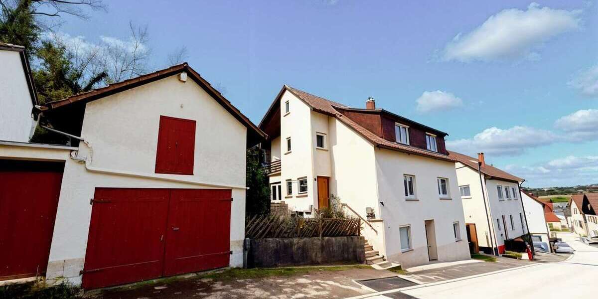 Einfamilienhaus Sachsenheim - 6 Zimmer, 140 m&sup2;, 339.000&euro; | Angebot:25858160