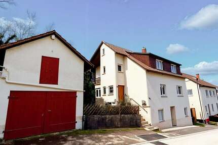 Haus Sachsenheim - 6 Zimmer, 140 m&sup2;, 339.000&euro; | Angebot:25858160