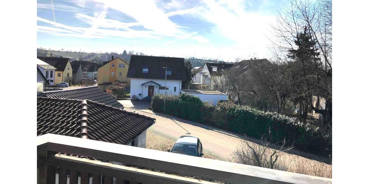 Dachgeschoßwohnung Steinheim an der Murr - 2.5 Zimmer, 72 m&sup2;, 690&euro; | Angebot:25944588