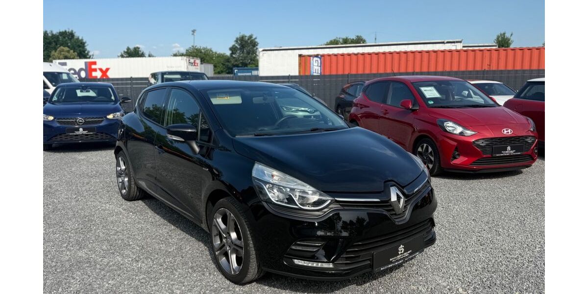 Renault Clio 149.000 km 4.999 &euro; Sachsenheim 74343