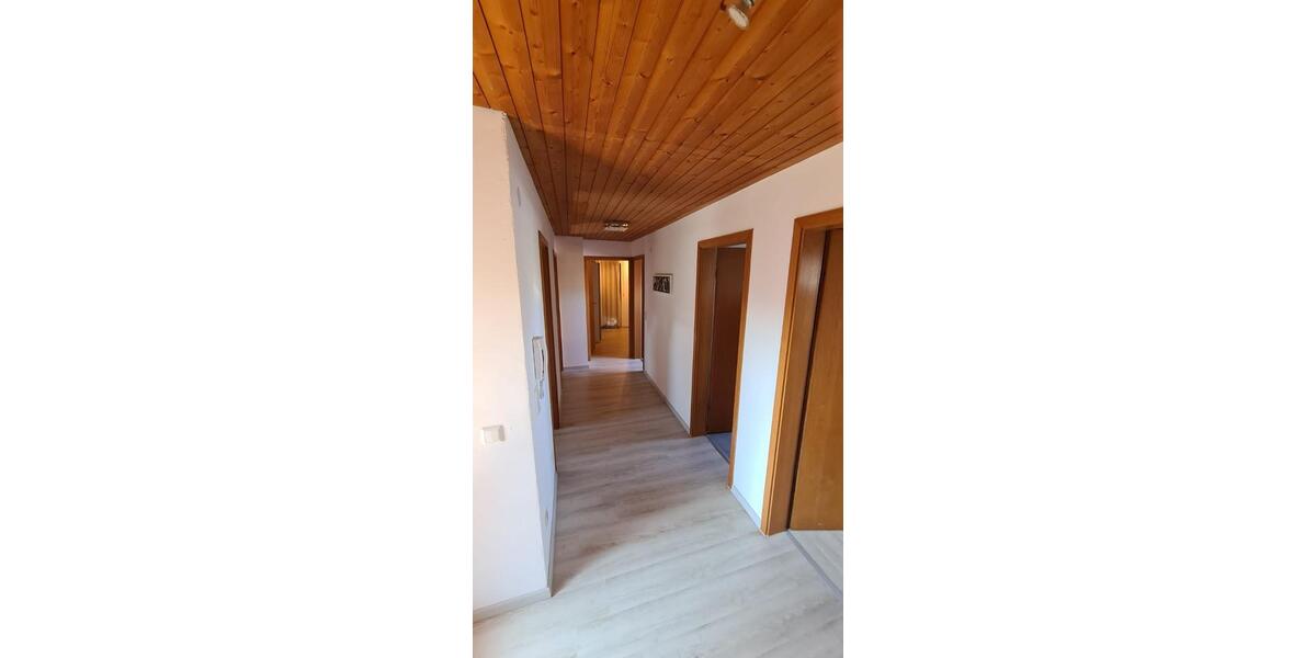 Dachgeschoßwohnung Bietigheim-Bissingen Bissingen - 3 Zimmer, 66 m&sup2;, 1.150&euro; | Angebot:27536939