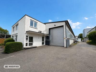 BÜRO UND HALLENFLÄCHE DIREKTE AUTOBAHNNÄHE A81 - Gewerbeobjekt Ilsfeld | Angebot:27498980
