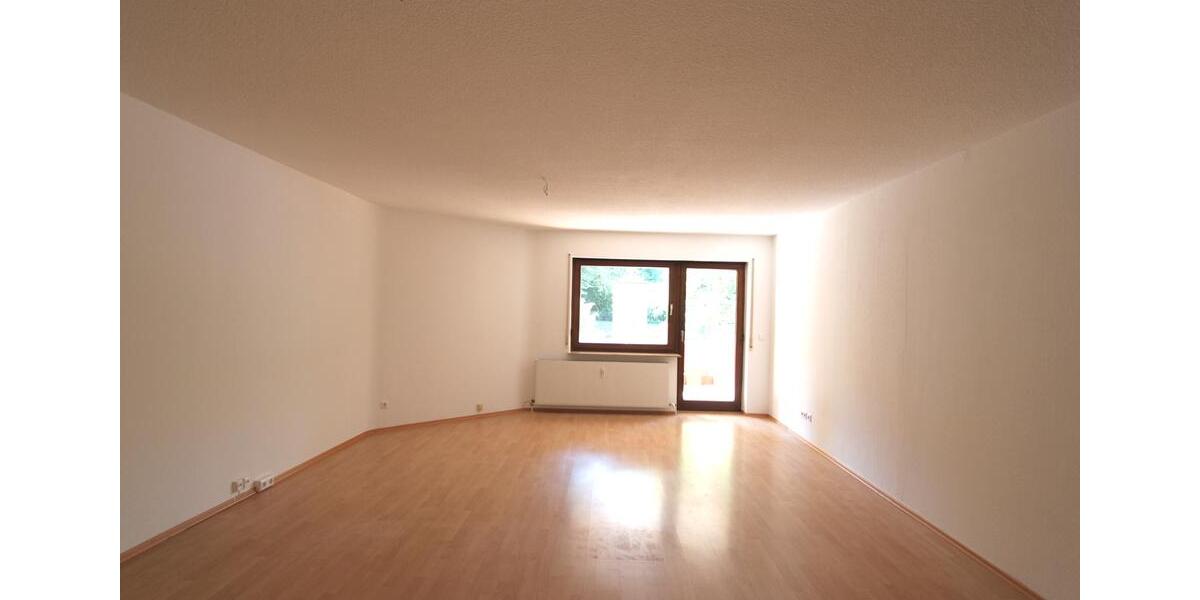 Erdgeschoßwohnung Heilbronn - 2.5 Zimmer, 101 m&sup2;, 1.200&euro; | Angebot:22360381