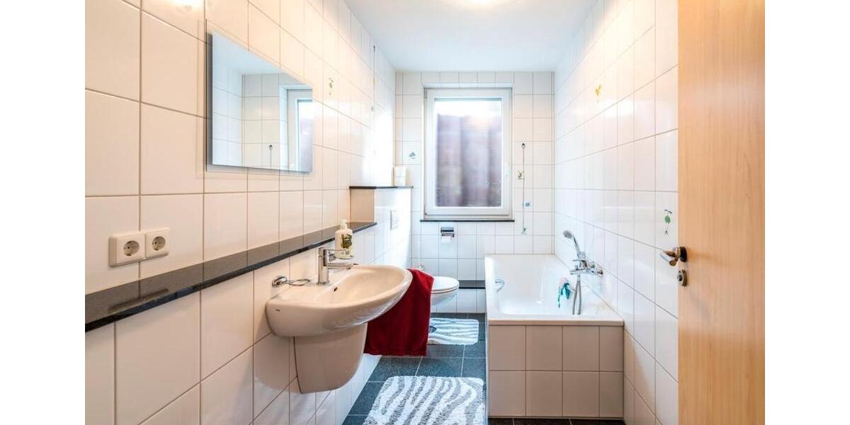 Einfamilienhaus Schwaigern - 6 Zimmer, 180 m&sup2;, 590.000&euro; | Angebot:24534865