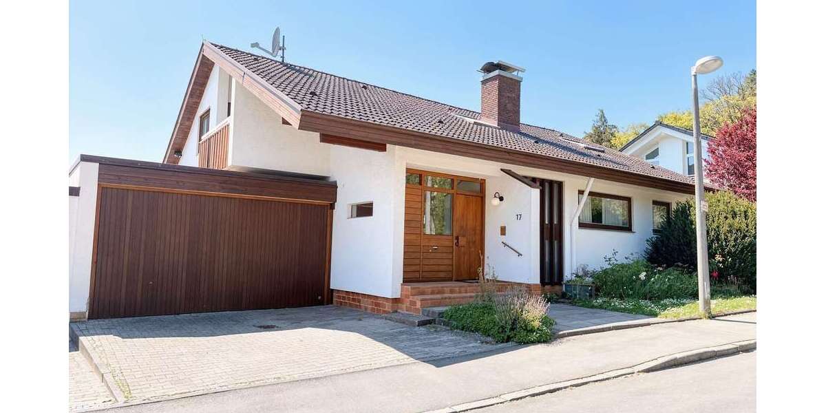 Einfamilienhaus Sindelfingen Sindelfingen (Stadt) - 8 Zimmer, 370 m&sup2;, 799.000&euro; | Angebot:27496208