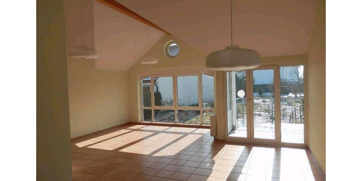 Etagenwohnung Weissach - 3 Zimmer, 85 m&sup2;, 1.300&euro; | Angebot:25477850