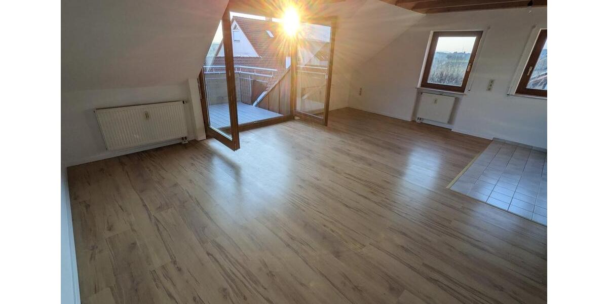 Dachgeschoßwohnung Bietigheim-Bissingen Bissingen - 3 Zimmer, 67 m&sup2;, 1.115&euro; | Angebot:25875380