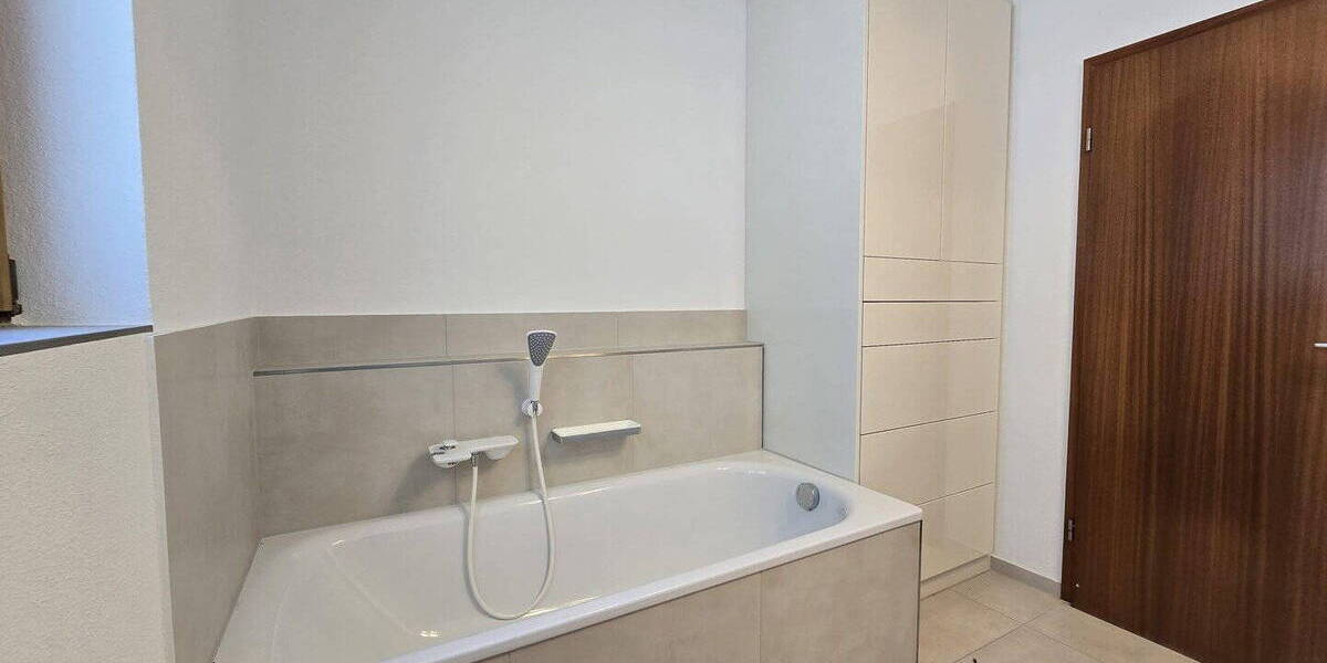Etagenwohnung Stuttgart Untertürkheim - 4 Zimmer, 109 m&sup2;, 465.000&euro; | Angebot:26555091