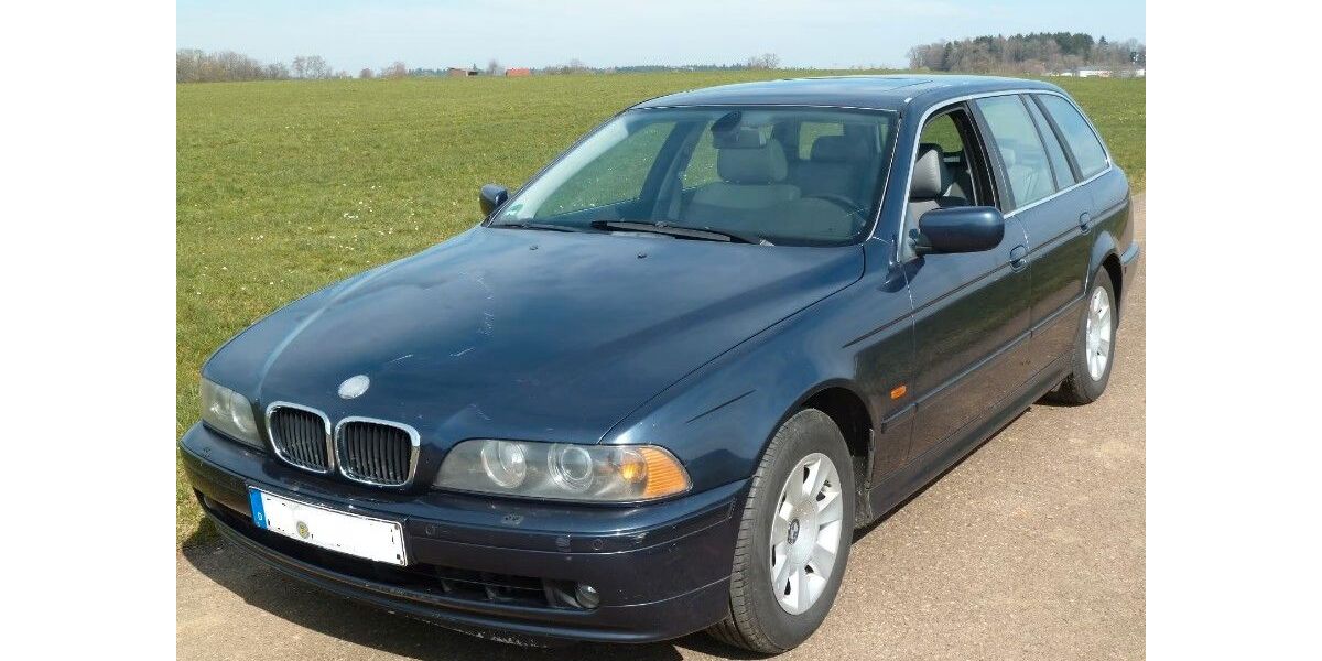 BMW 525 272.200 km 3.200 &euro; Stuttgart 70378