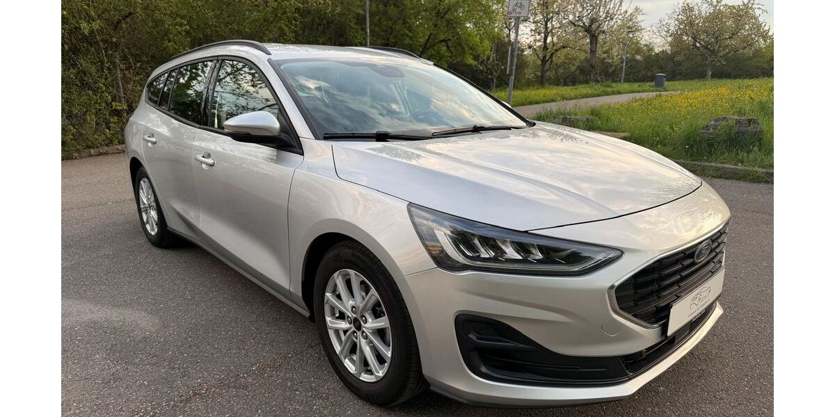 Ford Focus 43.423 km 15.499 &euro; Stuttgart 70469