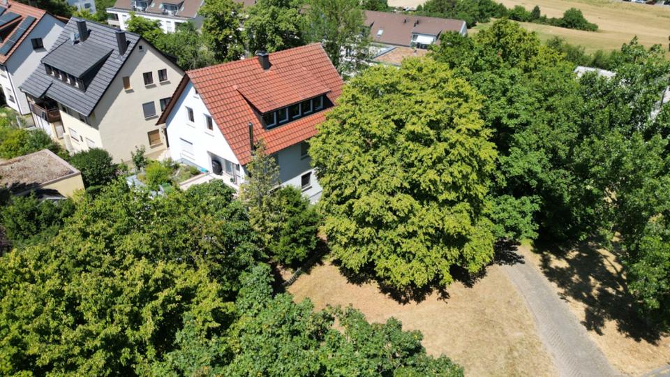 Dachgeschoßwohnung Stuttgart Stuttgart-West - 3.5 Zimmer, 65 m&sup2;, 249.000&euro; | Angebot:27163089