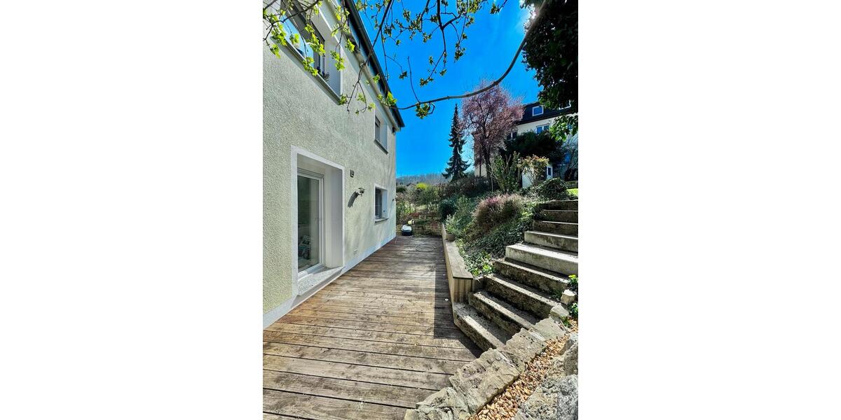 Erdgeschoßwohnung Stuttgart Stuttgart-Ost - 3 Zimmer, 94 m&sup2;, 1.560&euro; | Angebot:26131518