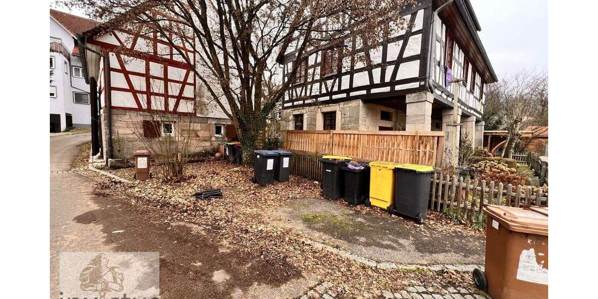 Mehrfamilienhaus, Wohnhaus Sulzbach an der Murr Sulzbach - 7 Zimmer, 183 m&sup2;, 350.000&euro; | Angebot:25742875