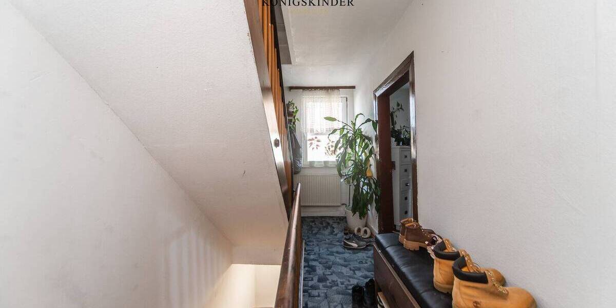 Mehrfamilienhaus, Wohnhaus Hessigheim - 6 Zimmer, 140 m&sup2;, 300.000&euro; | Angebot:25998585