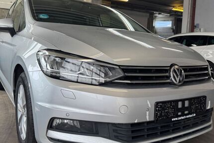 VW Touran 238.300 km 11.000 &euro; Fellbach bei Stuttgart 70736