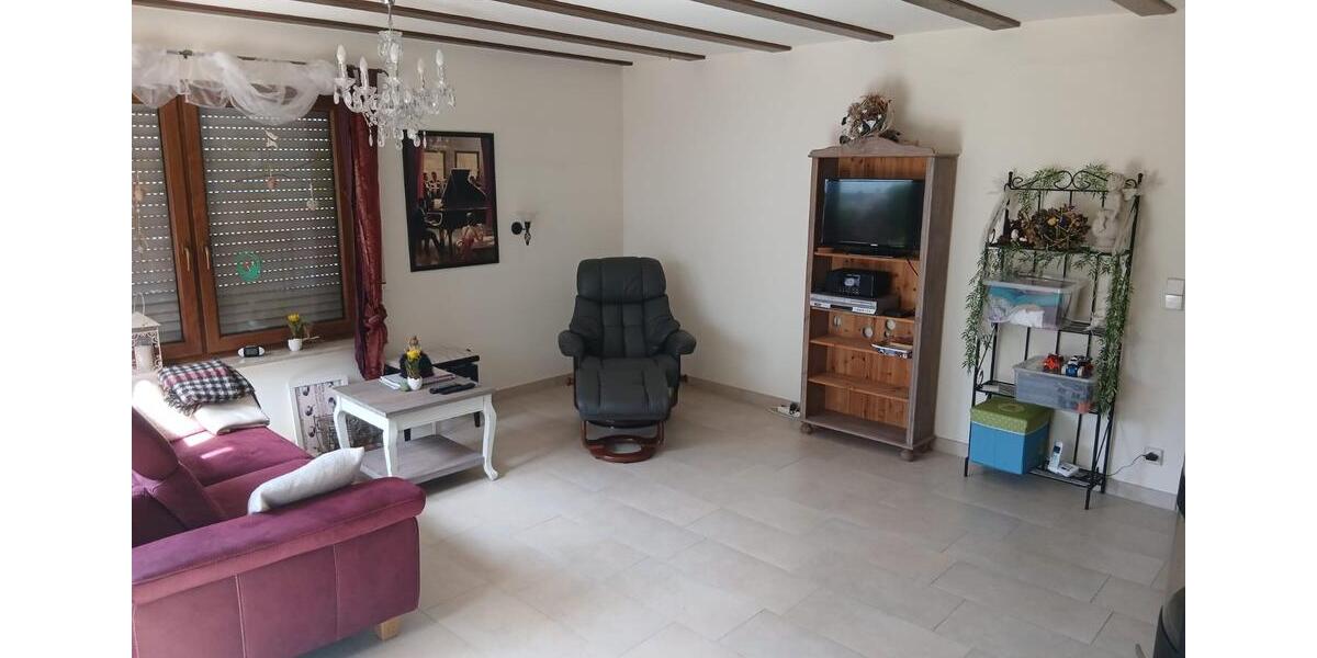 Etagenwohnung Backnang - 4.5 Zimmer, 93 m&sup2;, 390.000&euro; | Angebot:26589041