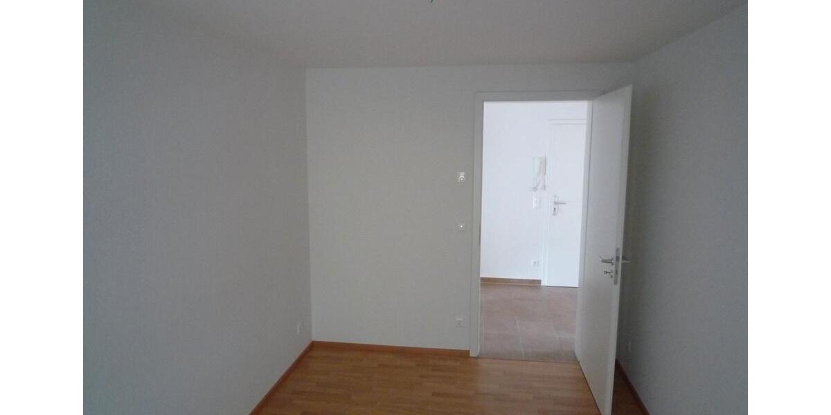 Erdgeschoßwohnung Böblingen - 5 Zimmer, 98 m&sup2;, 430.000&euro; | Angebot:26840340